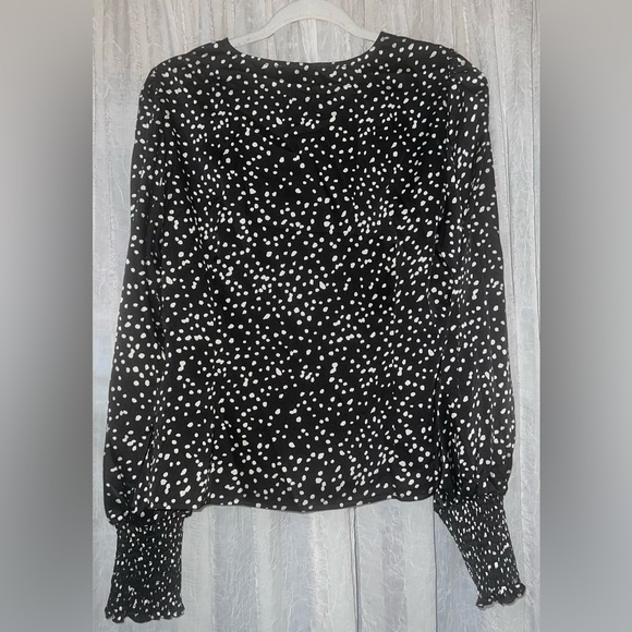 She + Sky black and white polka dot wrap blouse large NWT - Picture 6 of 6